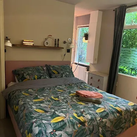 Apartment Sfeervol Huisje, Dichtbij Bos En Centrum